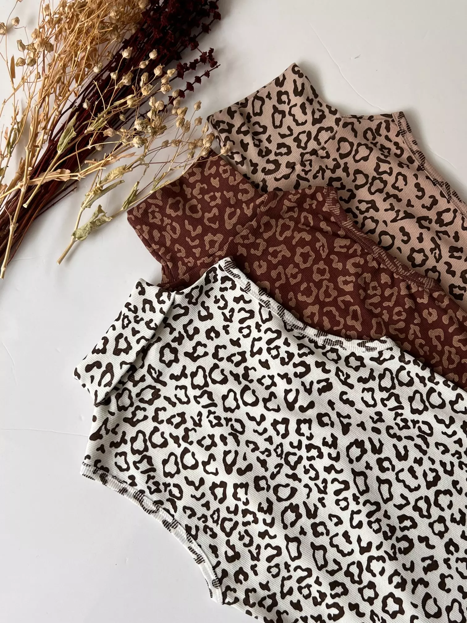 تاپ یقه اسکی پلنگی *